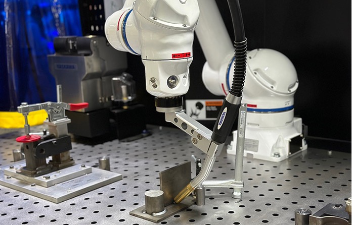 YASKAWA DRIVES EFFICIENCY NEW ROBOTIC SOLUTIONS FOR WELDING MATERIAL